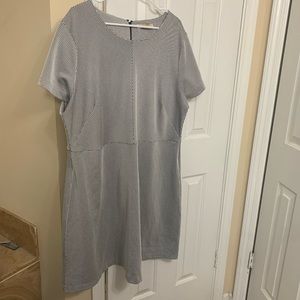 Michael Kors black and white dress size 22